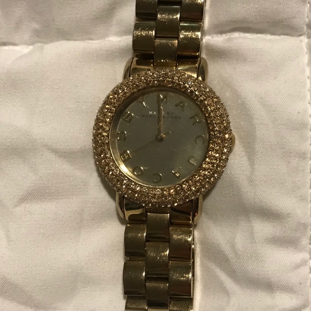 Marc Jacobs gold watch